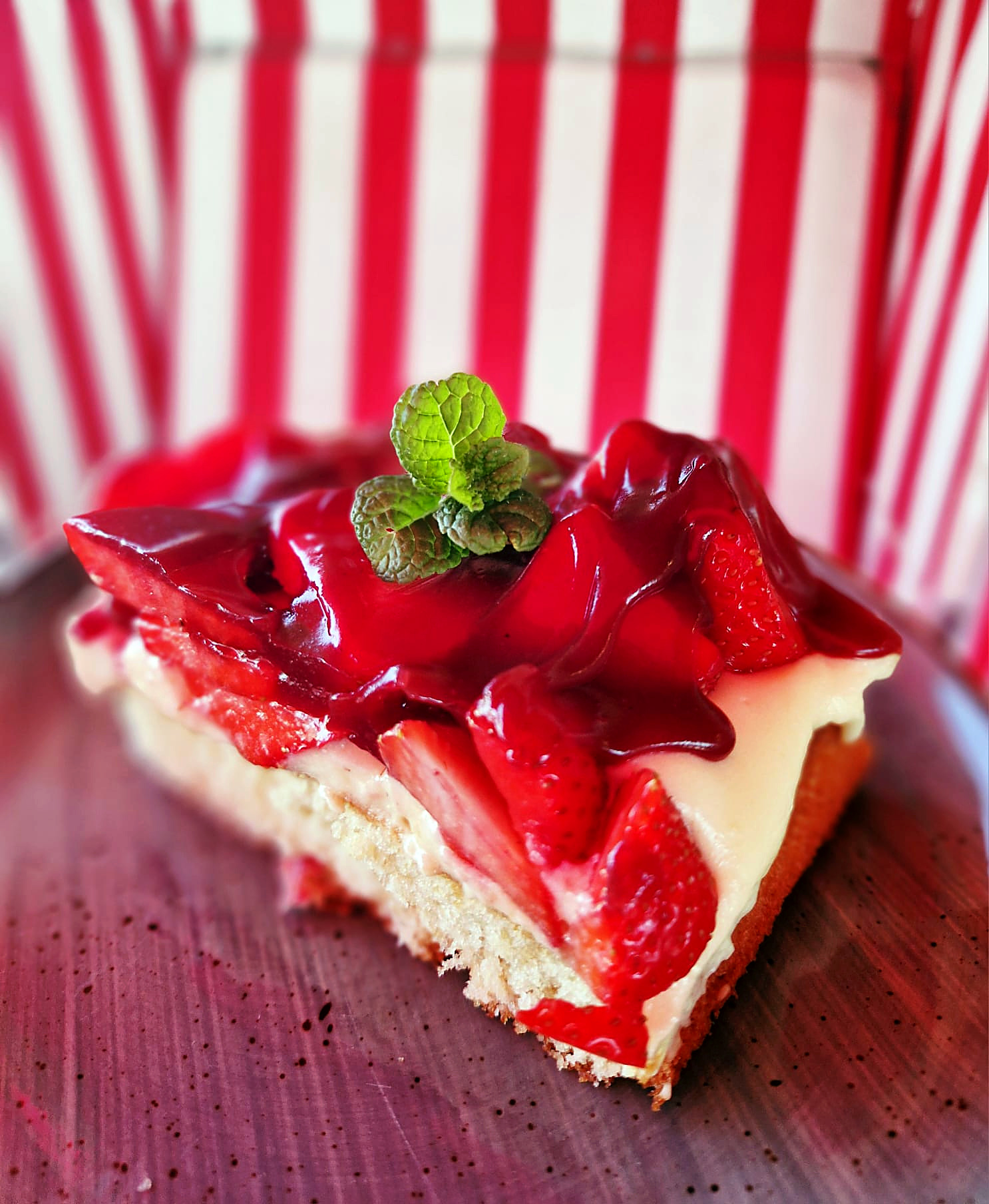 kuchen_erdbeer-schnitte